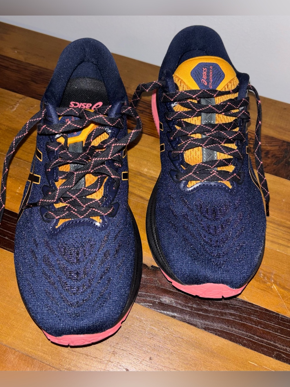 Asics Running Shoes - Picture 2 of 6